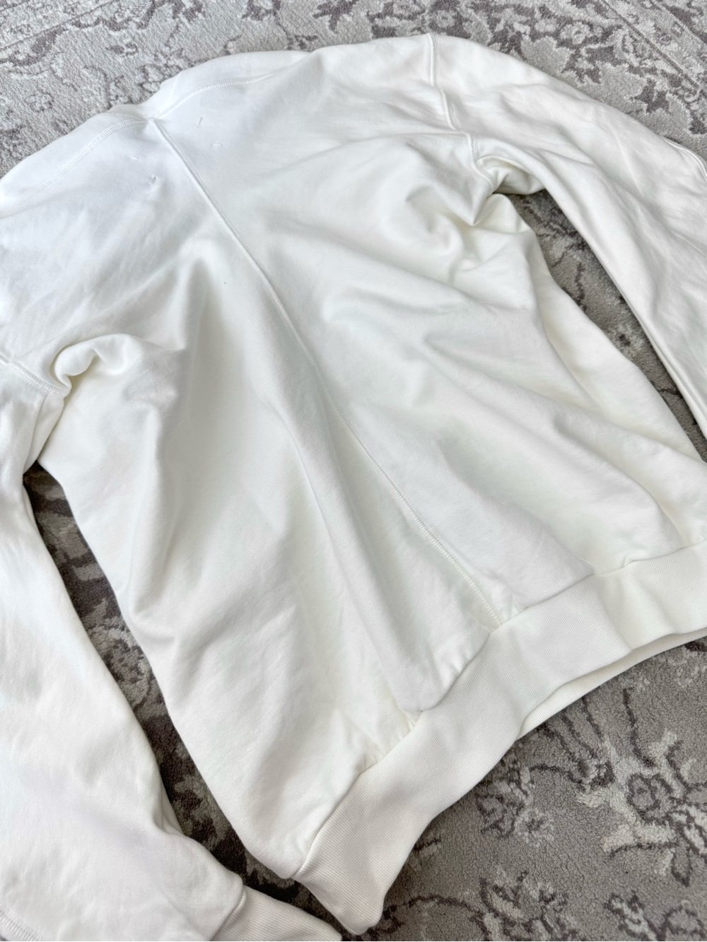 Maison Margiela Women’s Runway Collection Oversized White Curved Seam Sweatshirt - Picture 10 of 13